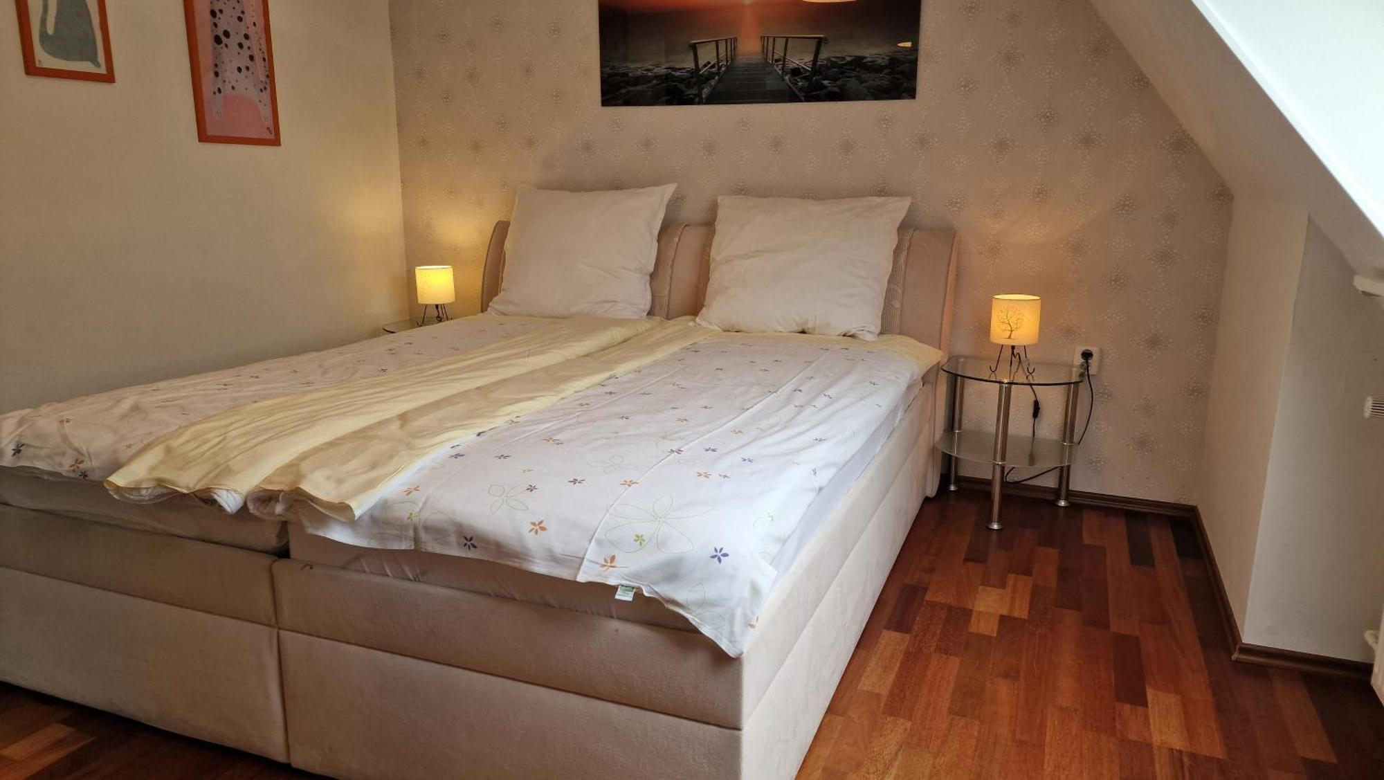 De Lux Wohnung 比苏姆 外观 照片
